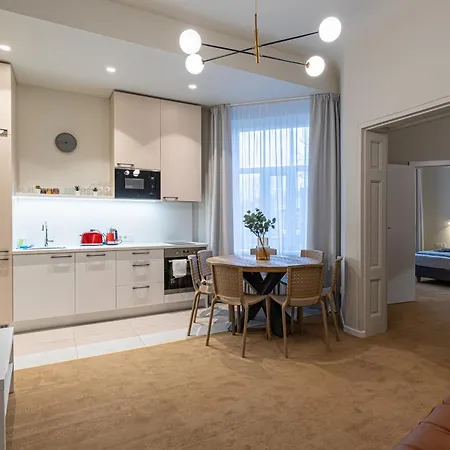 Dandelion Apartments Gertrudes Рига Экстерьер фото