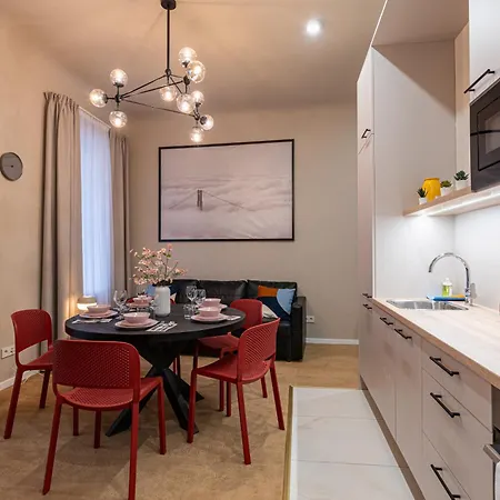 Dandelion Apartments Gertrudes Рига Экстерьер фото
